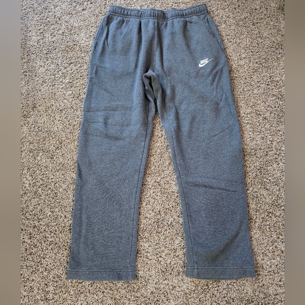 Nike Men's Gray Fleece Sweatpants with White Swoosh